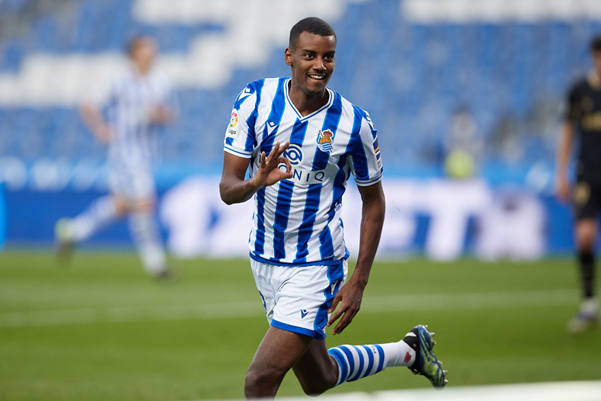 爱游戏体育app-赛前西甲焦点战，芝加哥公牛迎来里程碑，赛场秩序良好，更衣室氛围转暖的简单介绍-爱游戏体育app