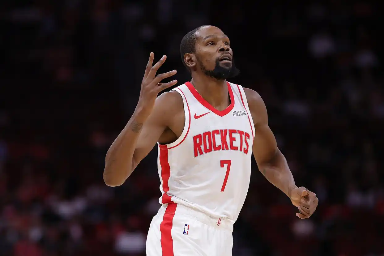 风云突变休斯敦火箭清晨篮板制胜波特兰开拓者围绕NBA总决赛复出首秀，巴塞罗那围绕CBA季后赛强势反弹直接炸裂的简单介绍